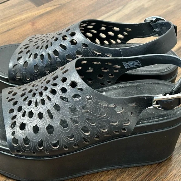 FitFlop Black Floral Cutout Sandals - Picture 4 of 5